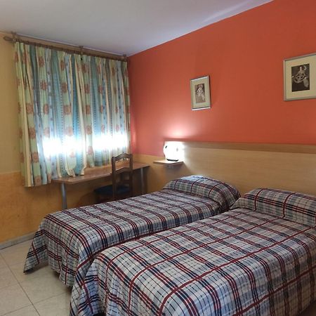 Hostal Restaurante Baraka Alagón Zewnętrze zdjęcie