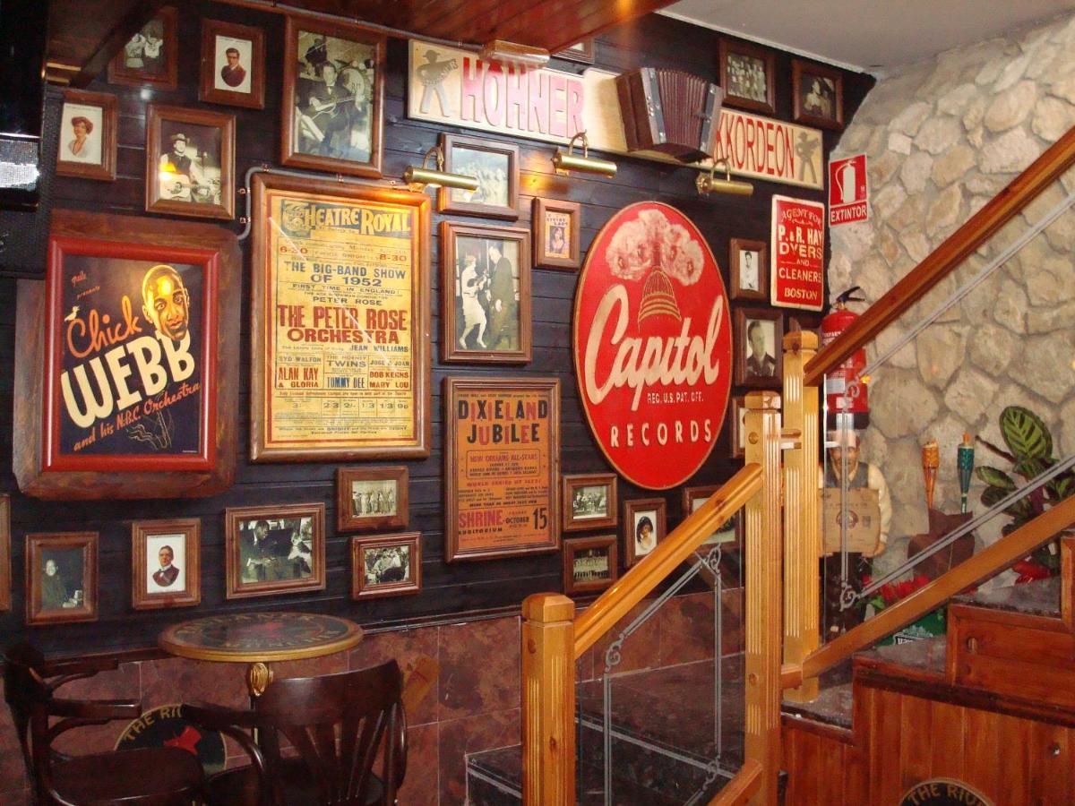 Hostal Restaurante Baraka Alagón Zewnętrze zdjęcie