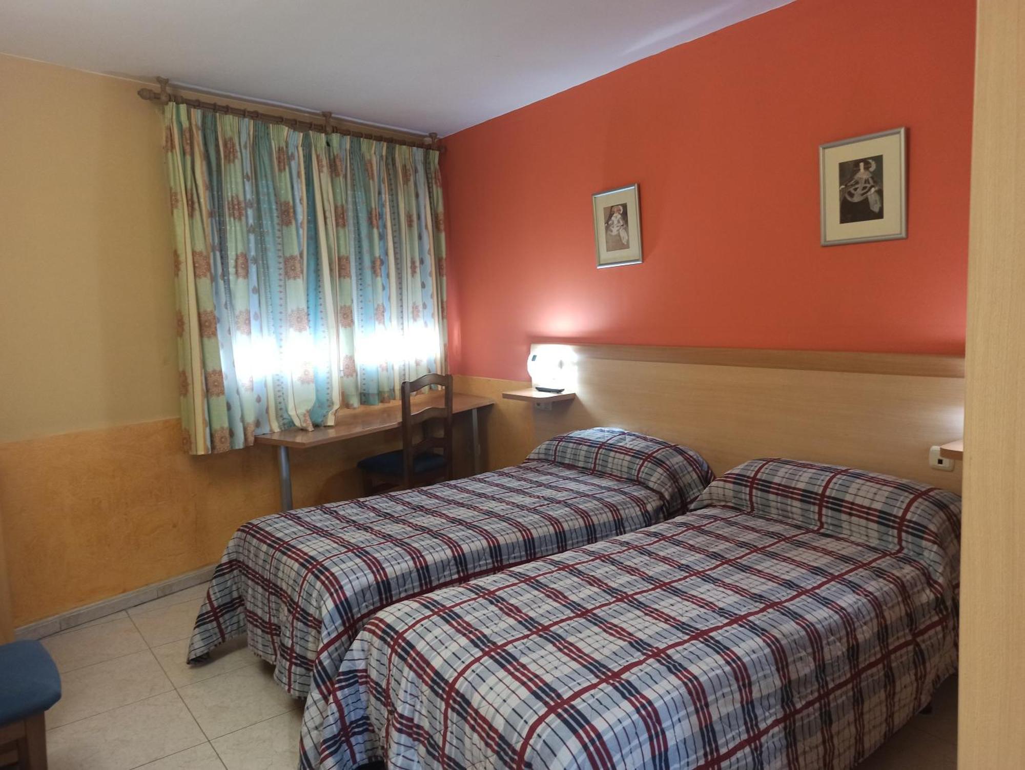 Hostal Restaurante Baraka Alagón Zewnętrze zdjęcie