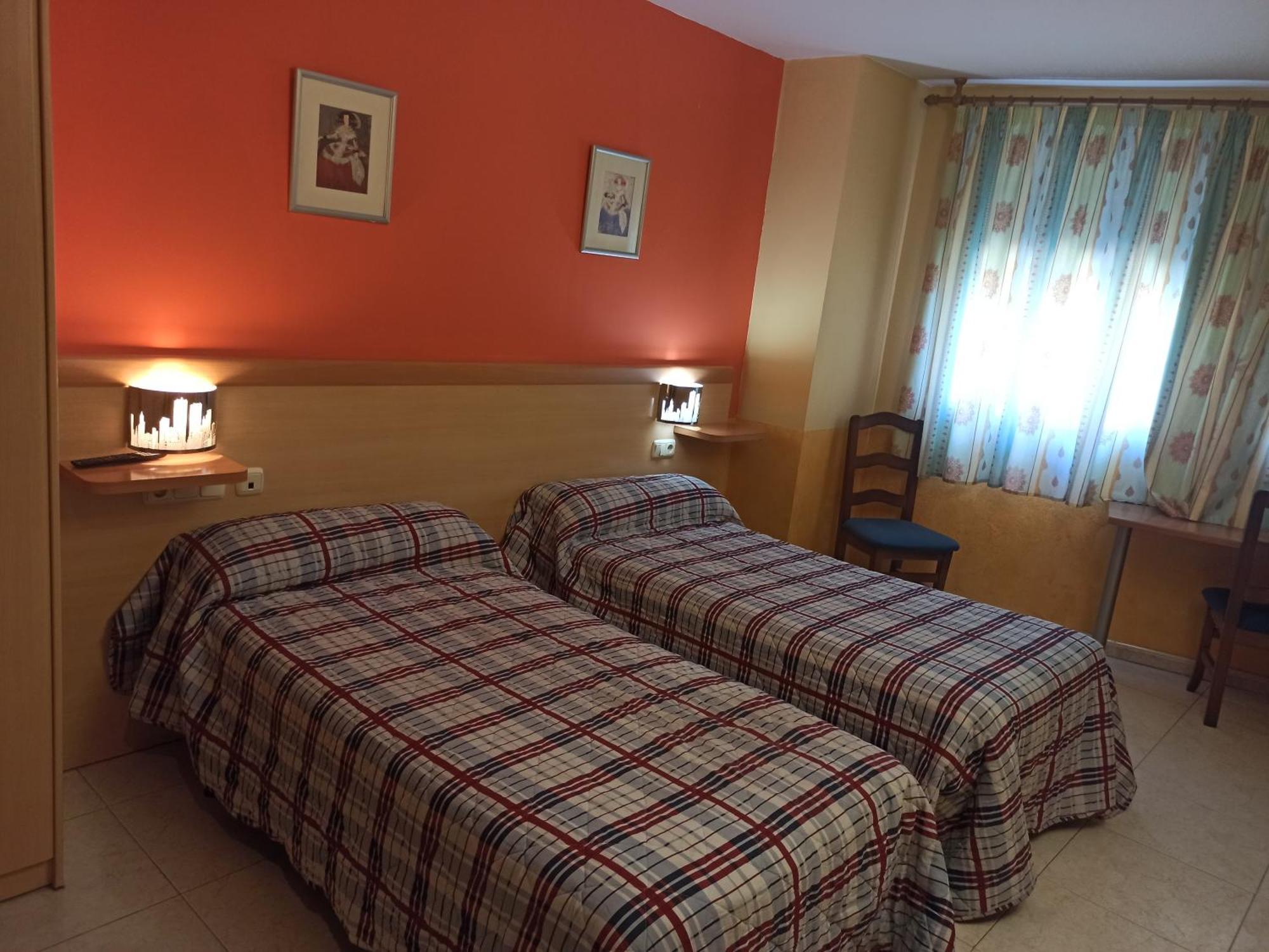 Hostal Restaurante Baraka Alagón Zewnętrze zdjęcie